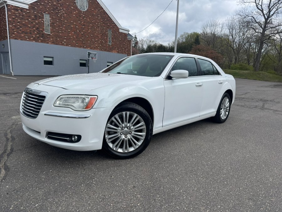 2014 Chrysler 300 Base