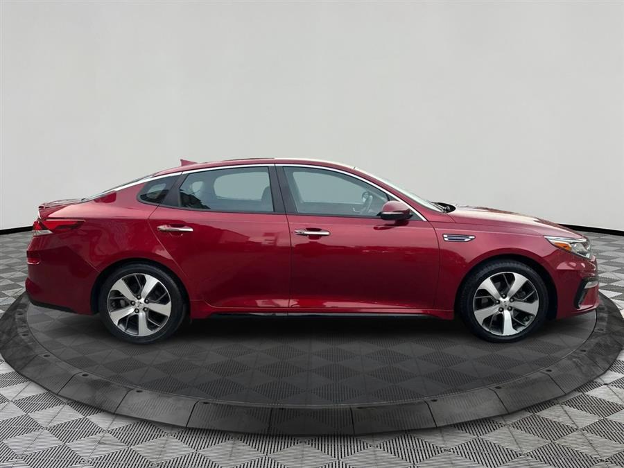 2019 Kia Optima S AT's photo