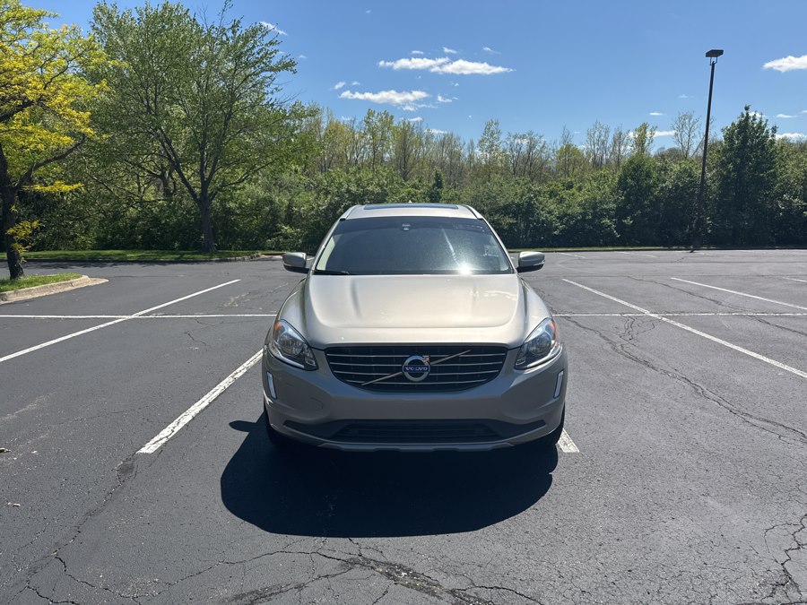 2016 Volvo XC60 T6 Drive-E AWD Auto's photo