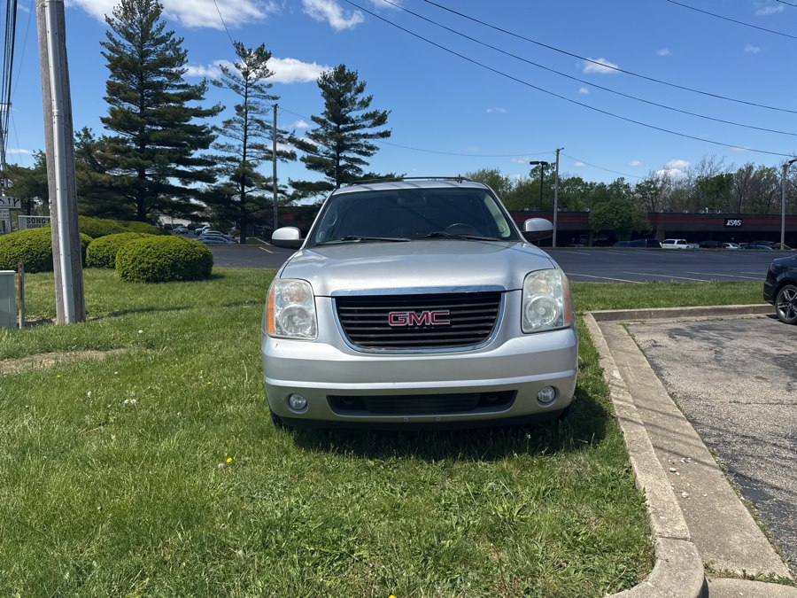 2011 GMC Yukon 4WD 1/2 Ton SLT (4SA)'s photo