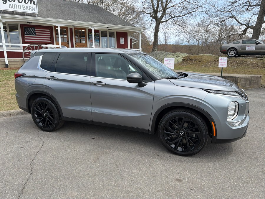 2023 Mitsubishi Outlander SE Black Edition S-AWC's photo
