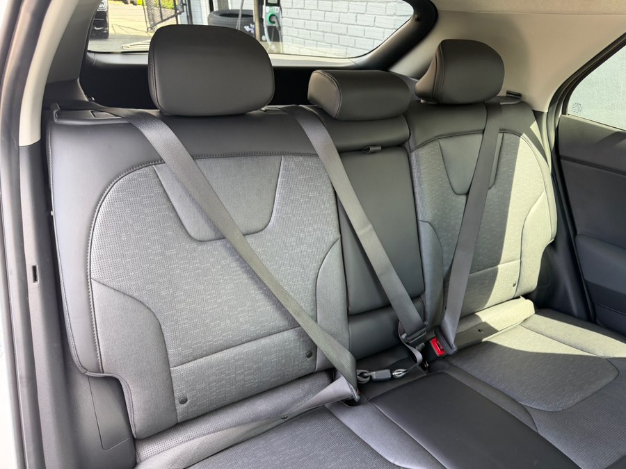 2023 Kia Niro Wave - Photo 38