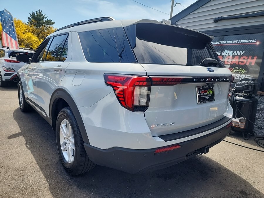 2025 Ford Explorer Active 4WD (PL535)'s photo