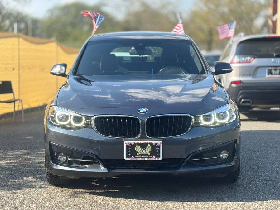 2019 BMW 3 Series 330i xDrive Gran Turismo's photo