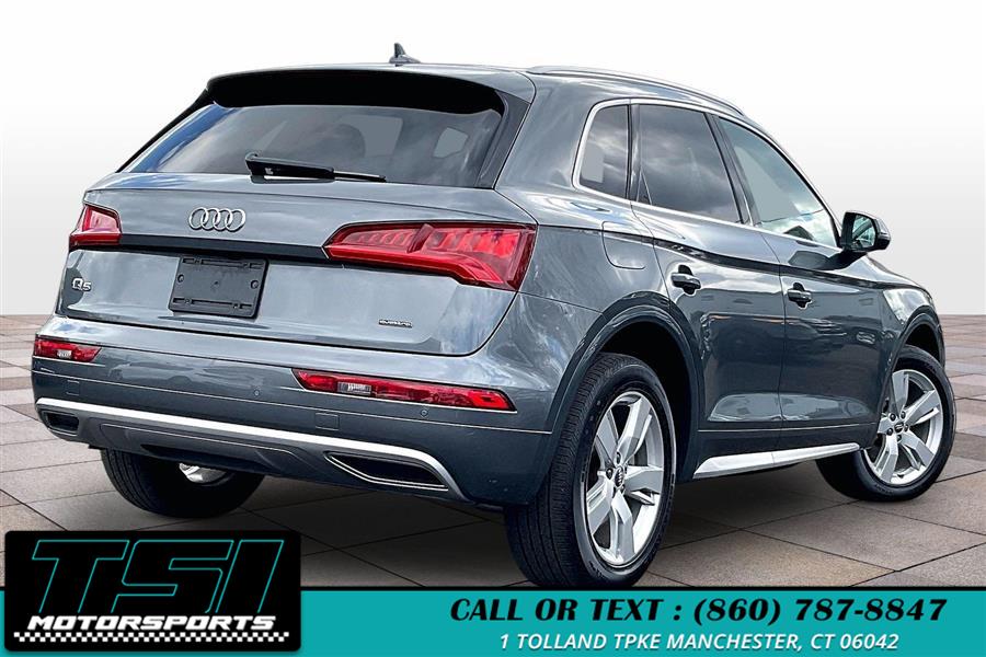 2019 Audi Q5 2.0T quattro S tronic Premium Plus's photo