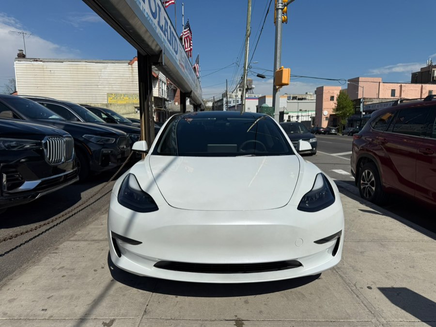 2023 Tesla Model 3 -'s photo