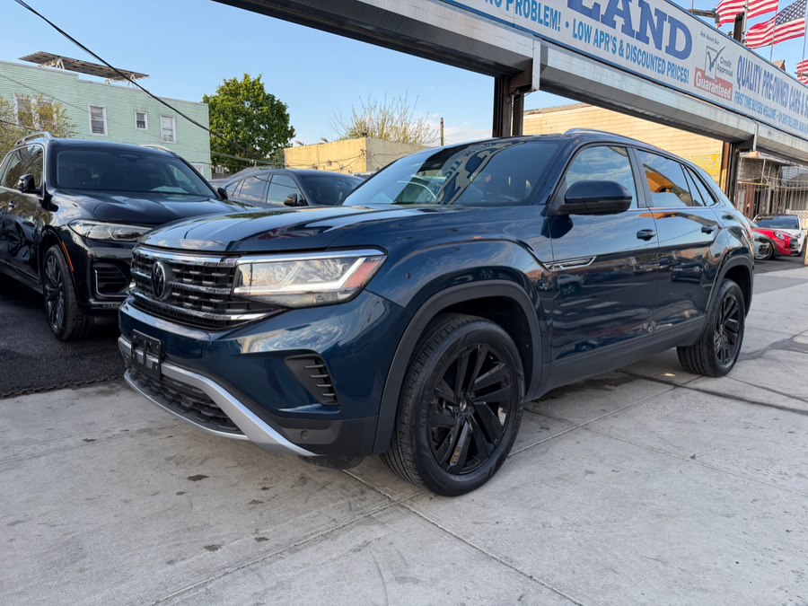 2023 Volkswagen Atlas Cross Sport 3.6L V6 SE w/Tech 4MOTION's photo