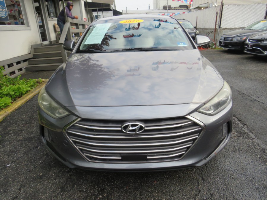 2017 Hyundai Elantra 2.0 Limited A/T PZEV's photo