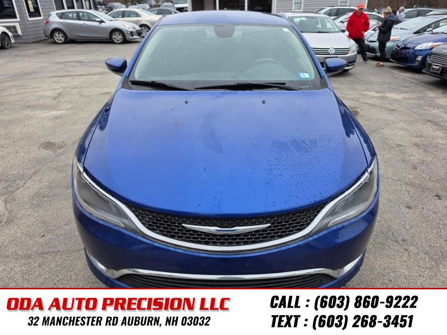 2015 Chrysler 200 Limited's photo