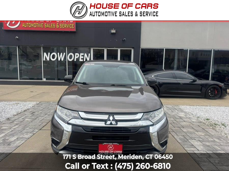 2017 Mitsubishi Outlander ES S-AWC's photo