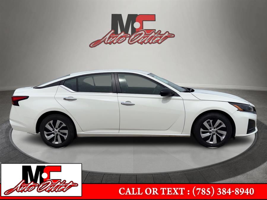 2024 Nissan Altima 2.5 S's photo