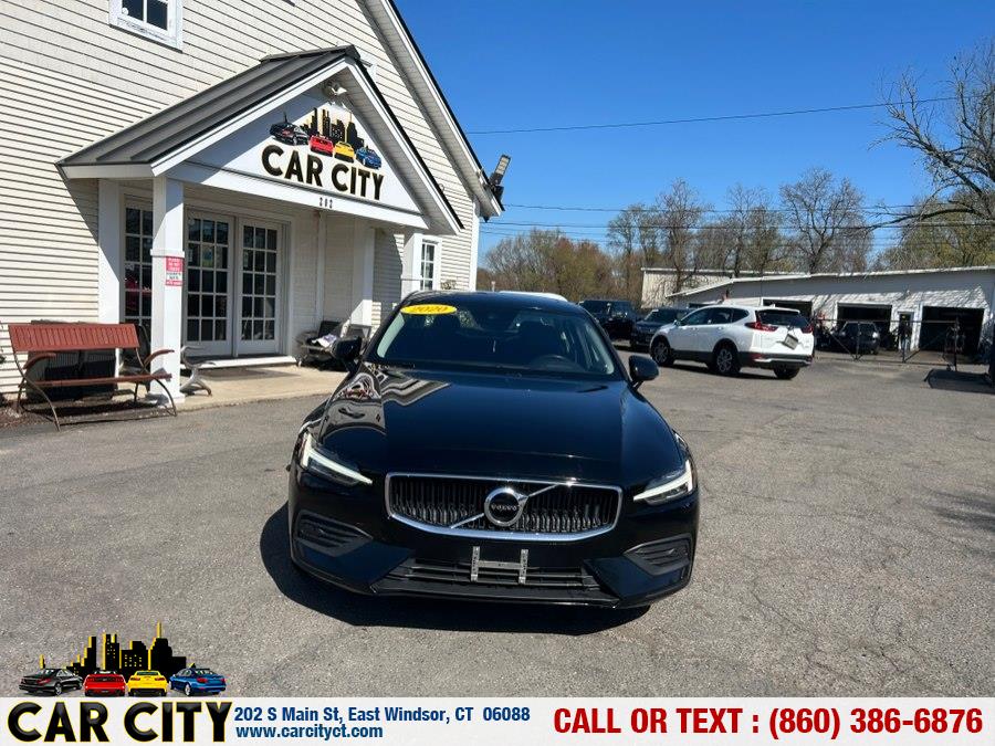 2020 Volvo S60 T6 Momentum AWD's photo