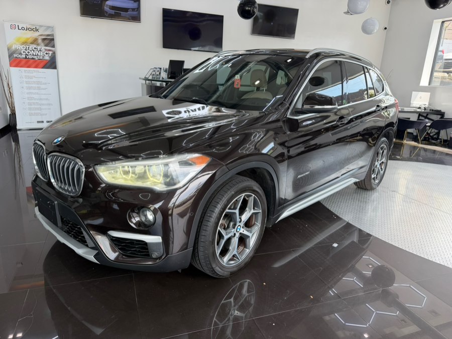 2017 BMW X1 xDrive28i's photo