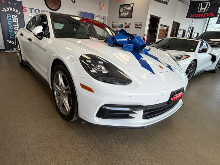 2018 Porsche Panamera