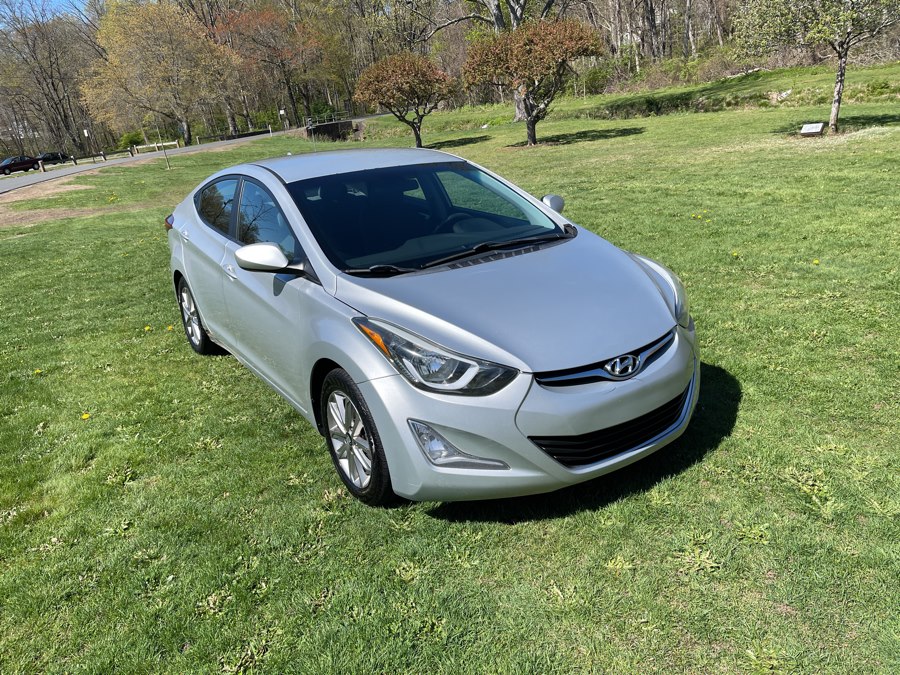 2015 Hyundai Elantra 1.8 SE A/T's photo