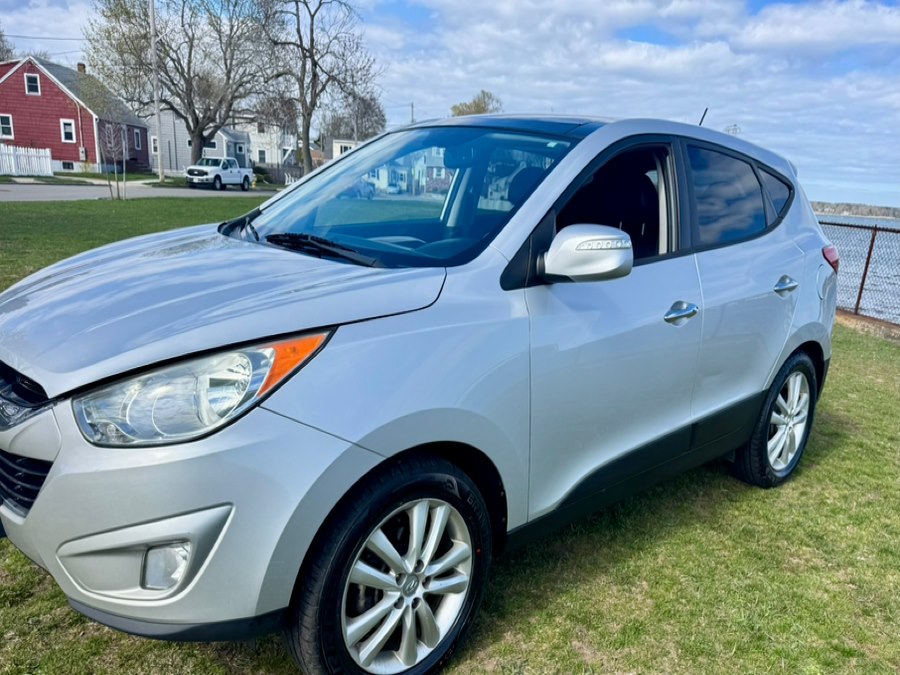 Used 2013 Hyundai Tucson in Salem, Massachusetts | Dave Franks Auto Sales. Salem, Massachusetts