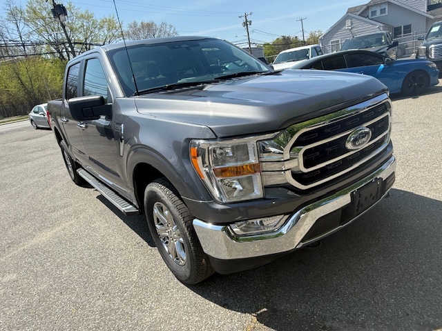 2023 Ford F-150 XLT 4x4 SuperCrew 145 in's photo