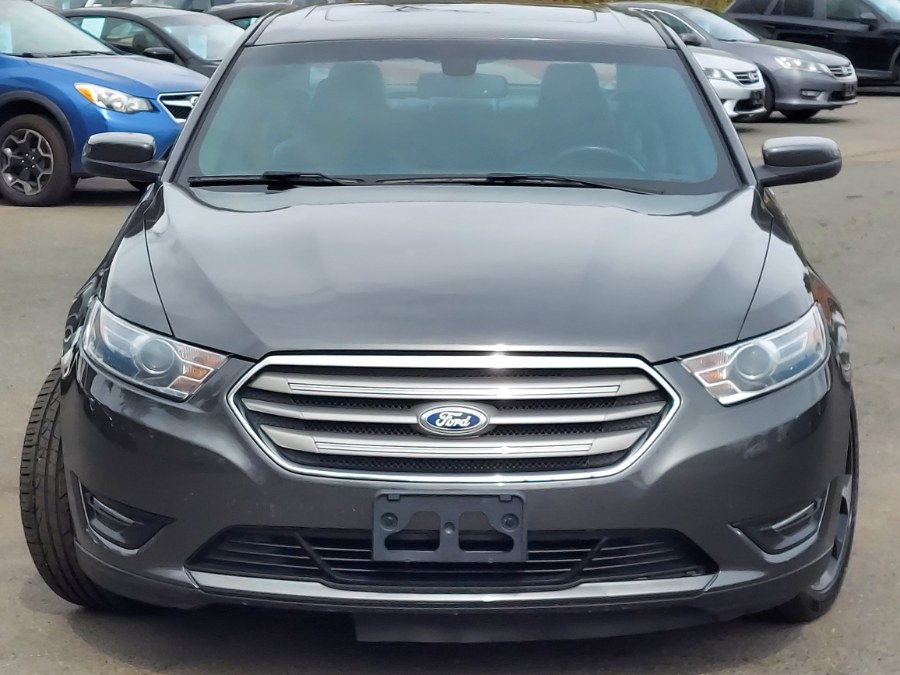 2015 Ford Taurus SEL FWD's photo