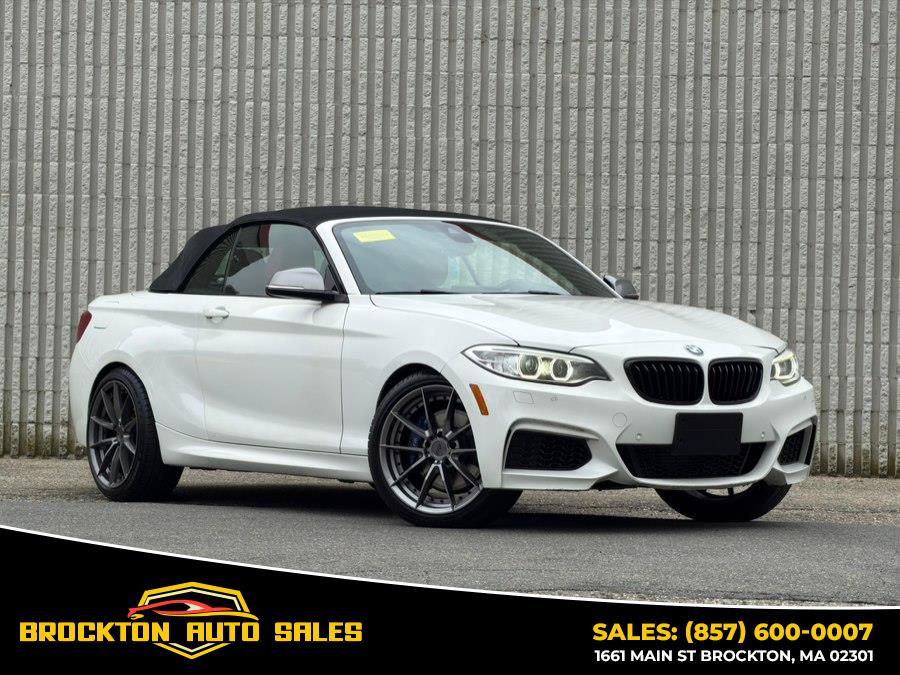 2016 BMW 2 Series M235i xDrive Convertible's photo