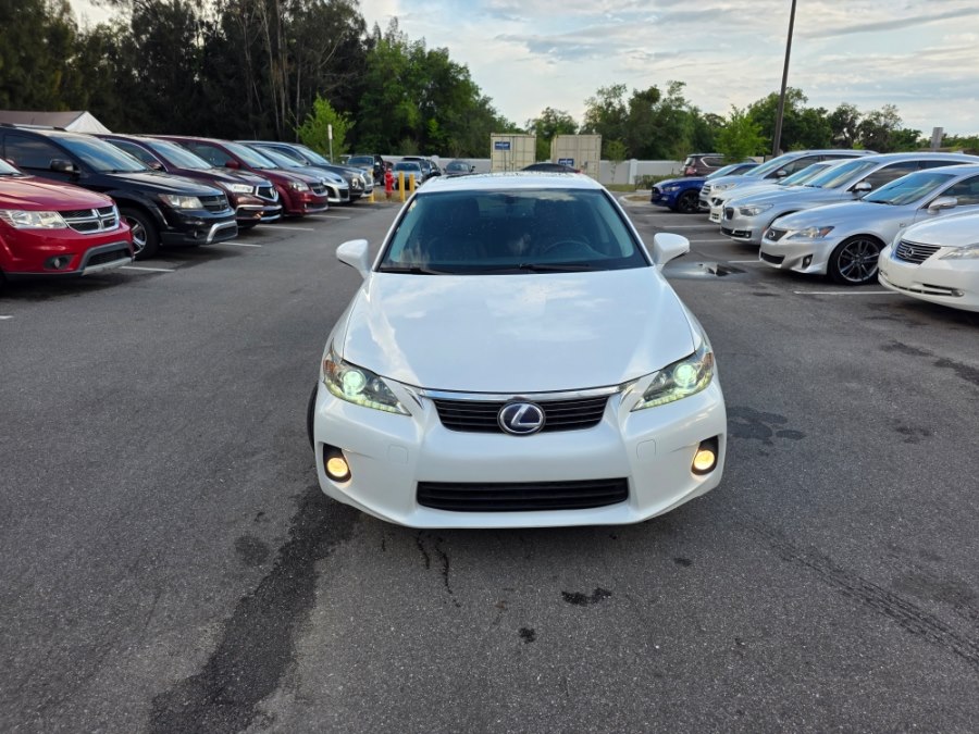 2013 Lexus CT 200h 200h's photo