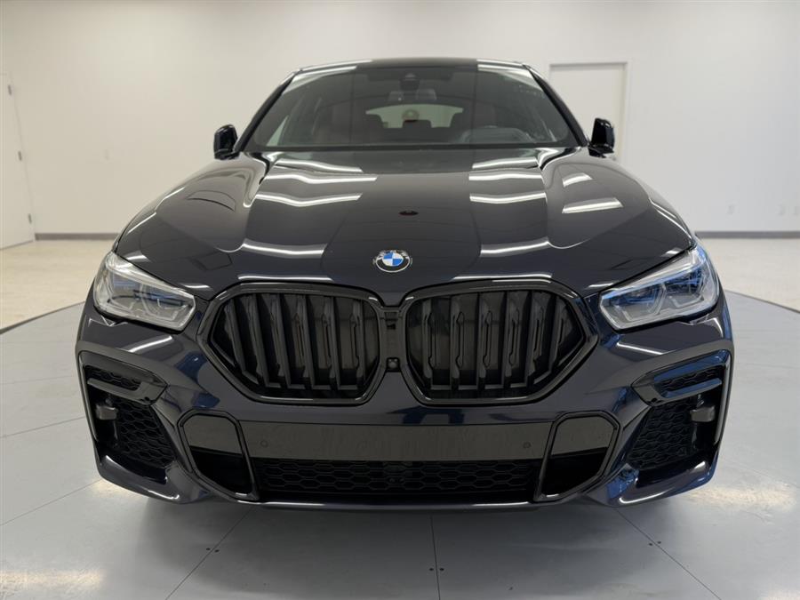 2022 BMW X6 xDrive40i's photo