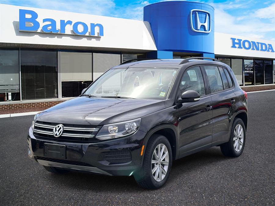 2017 Volkswagen Tiguan Limited 2.0T 4Motion's photo