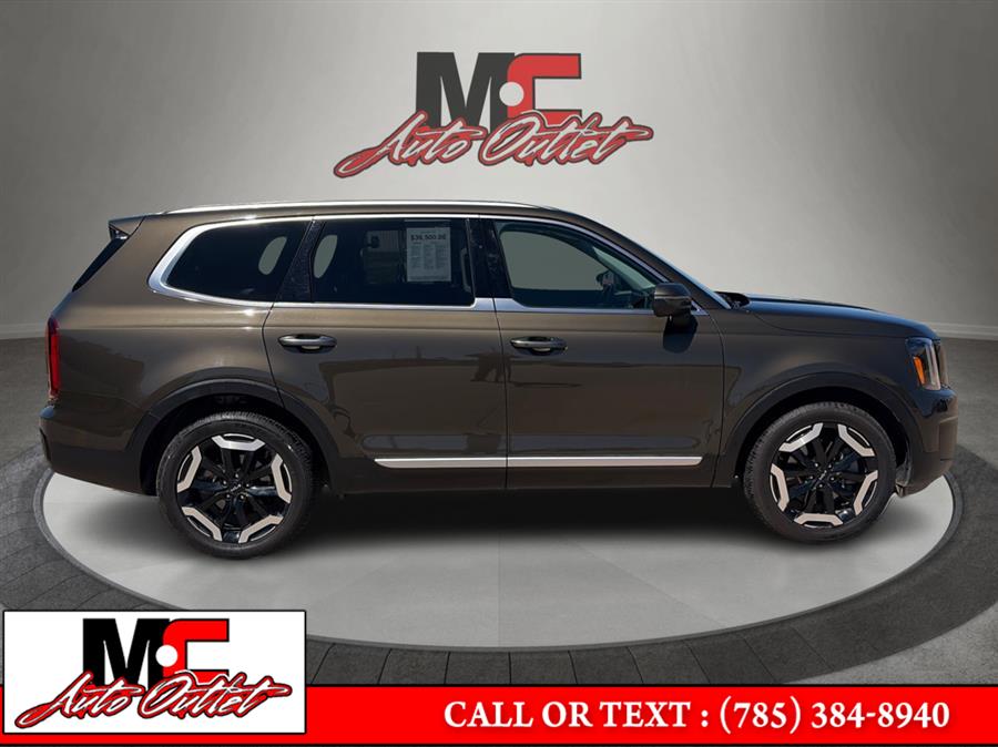 2025 Kia Telluride S AWD's photo