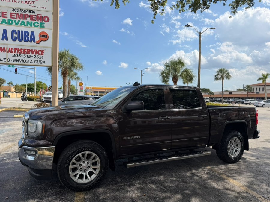 2016 GMC Sierra 4WD Crew Cab Short Box SLE's photo