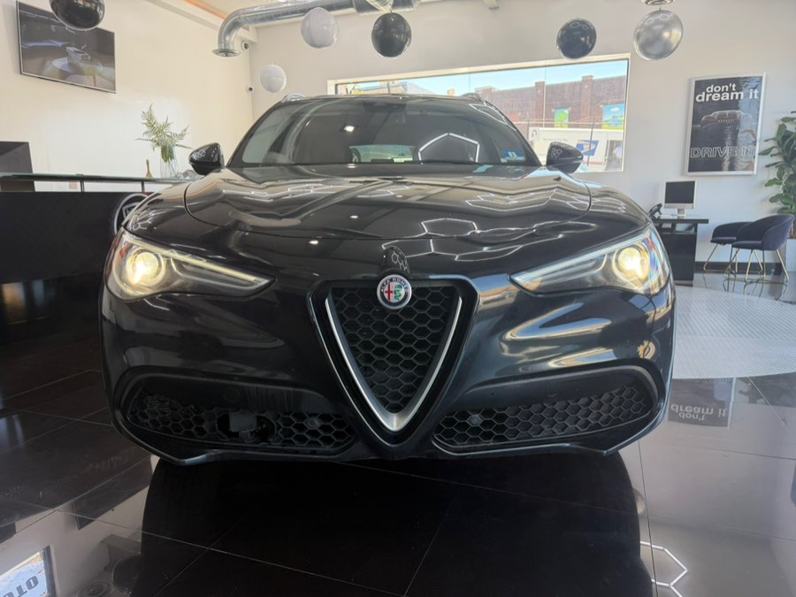 2018 Alfa Romeo Stelvio Base