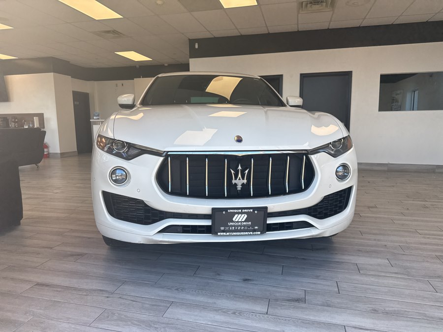 2021 Maserati Levante S's photo