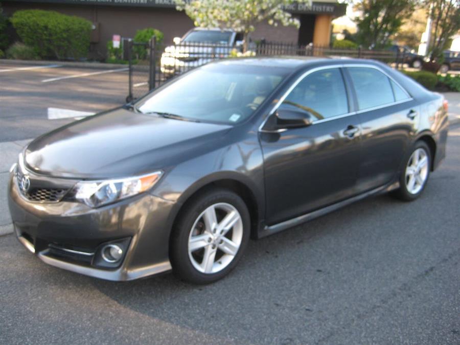 Used 2013 Toyota Camry in Massapequa, New York | Rite Choice Auto Inc.. Massapequa, New York