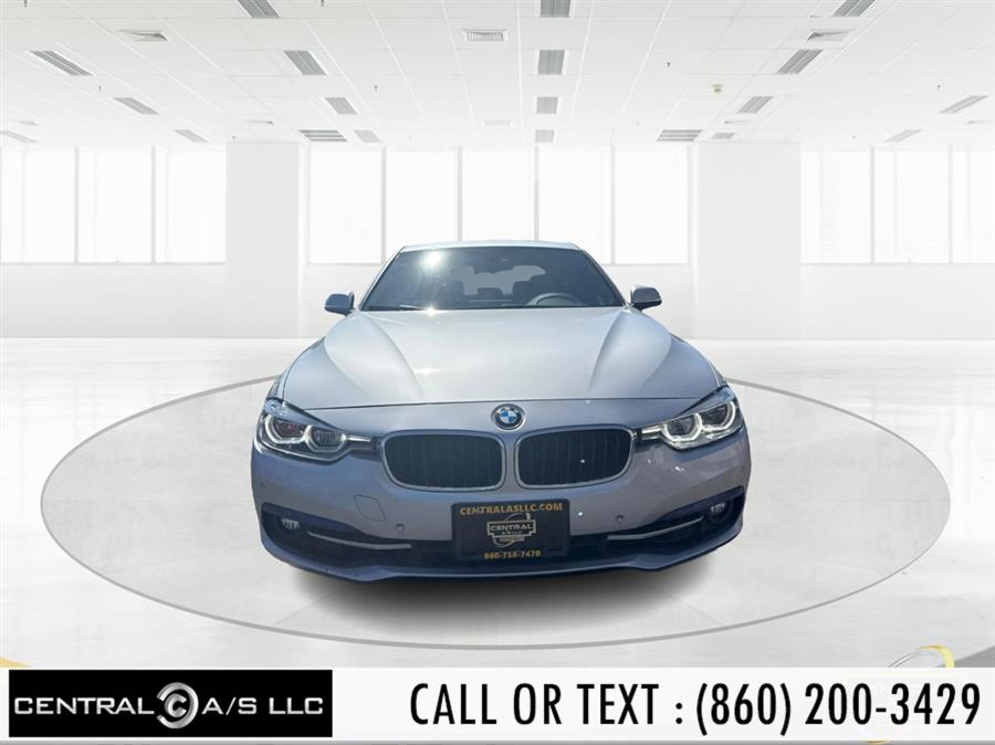 2017 BMW 3 Series 330i xDrive Sedan's photo