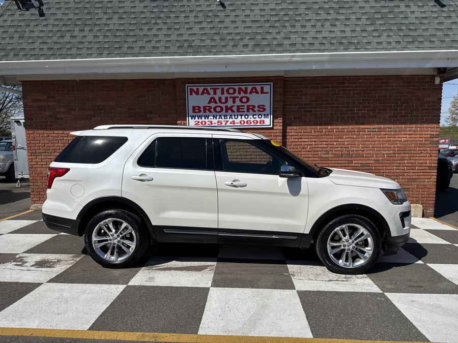 2019 Ford Explorer XLT 4WD's photo