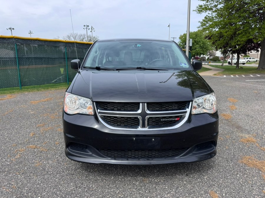 2015 Dodge Grand Caravan American Value Package's photo