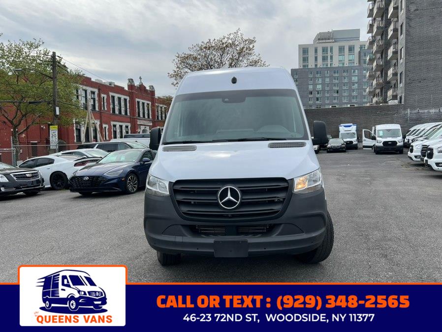 2023 Mercedes-Benz Sprinter 2500 Gas 170 WB High Roof's photo