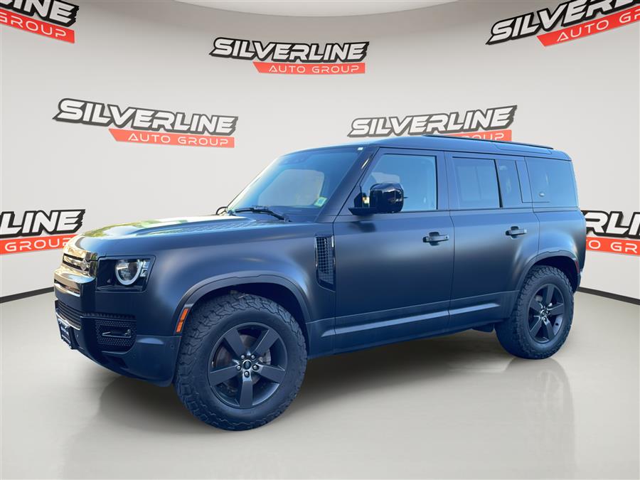 2023 Land Rover Defender S's photo