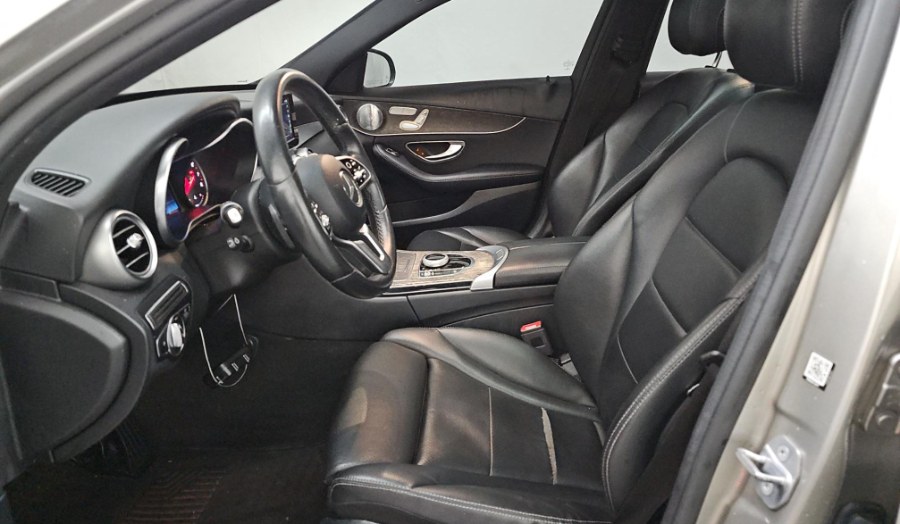 2019 Mercedes-Benz C-Class C300 4MATIC's photo