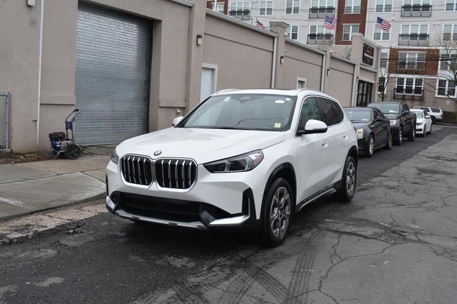 2025 BMW X1 xDrive28i's photo