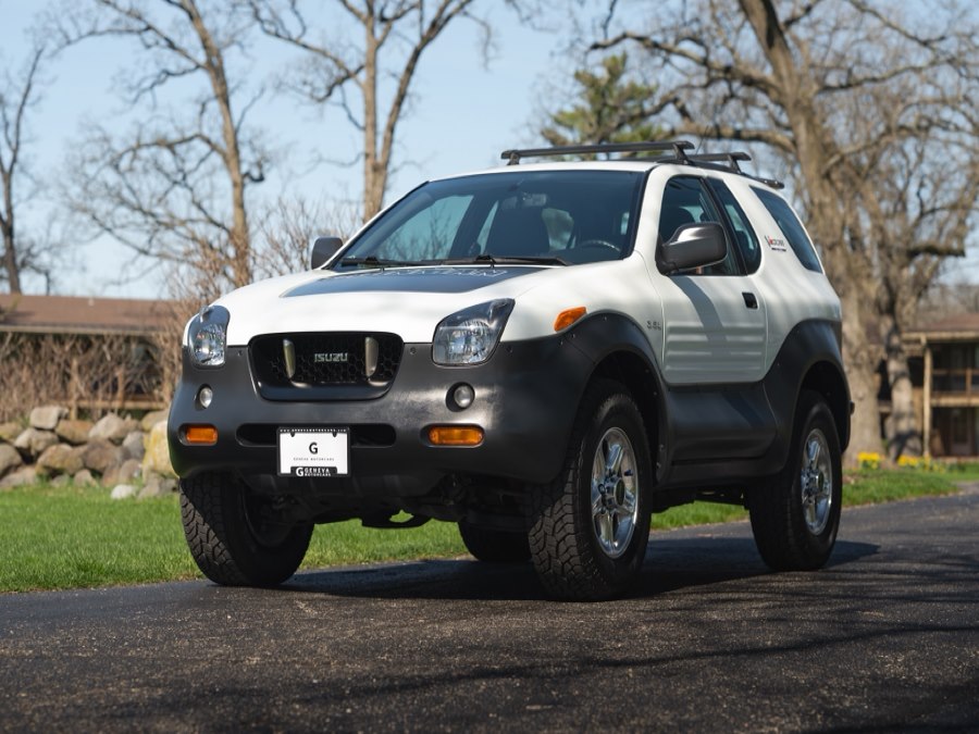 1999 Isuzu VehiCross -'s photo