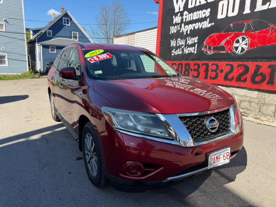 2014 Nissan Pathfinder S 4WD's photo
