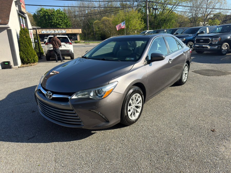 2016 Toyota Camry LE