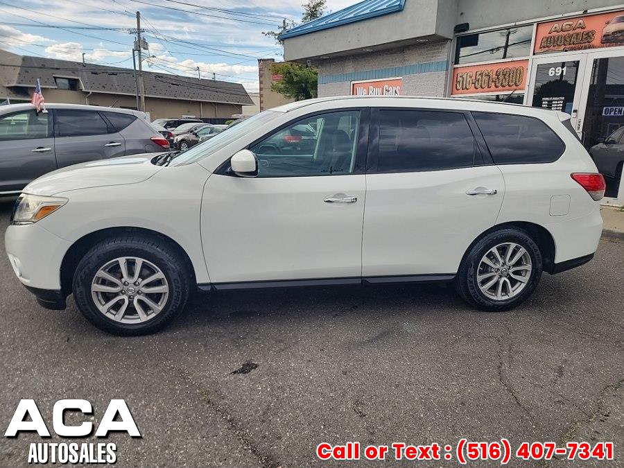2014 Nissan Pathfinder S 4WD's photo