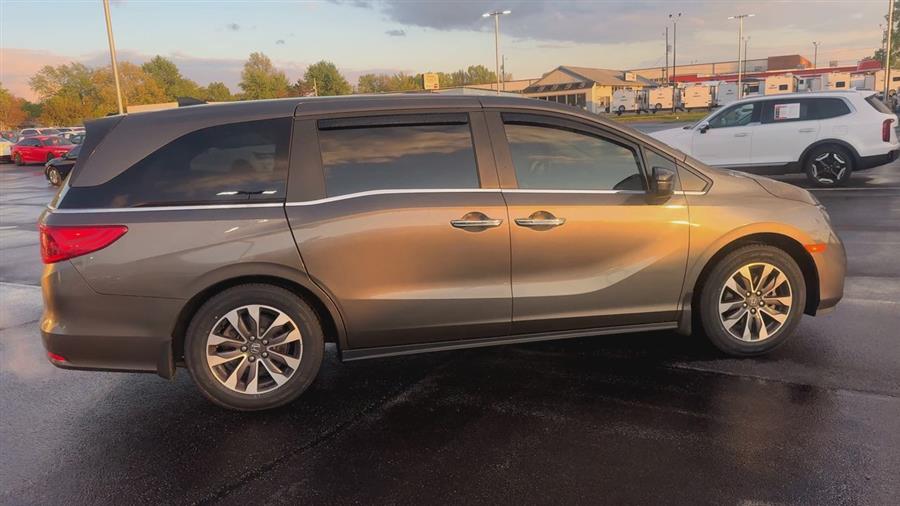 2021 Honda Odyssey EX-L's photo