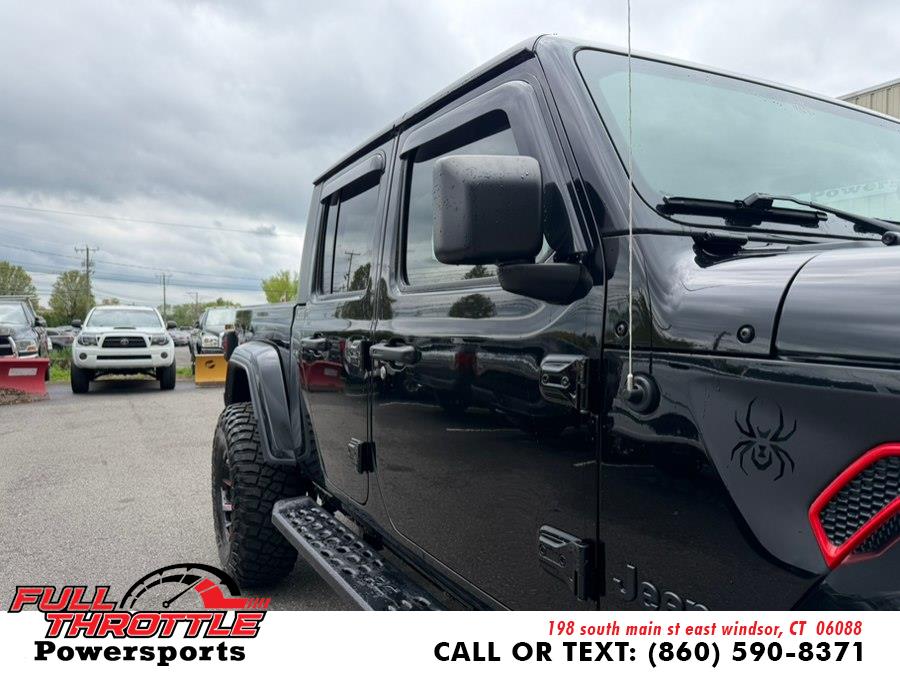 2023 Jeep Gladiator Sport S's photo