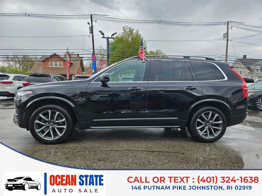 2017 Volvo XC90 T6 AWD Momentum's photo
