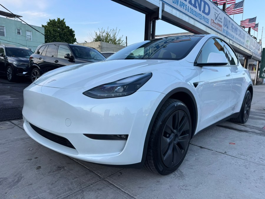 2024 Tesla Model Y Long Range Dual Motor All-Wheel Drive's photo