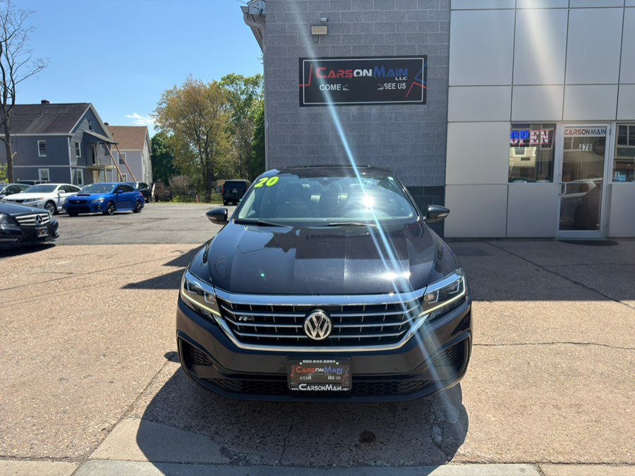 2020 Volkswagen Passat 2.0T R-Line Auto's photo