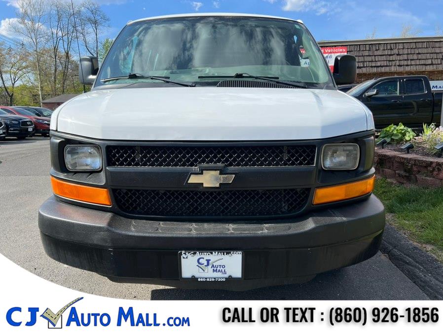 2016 Chevrolet Express 3500 Extended Work Van's photo