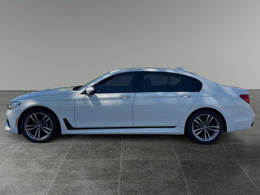 2017 BMW 7 Series 740i xDrive's photo