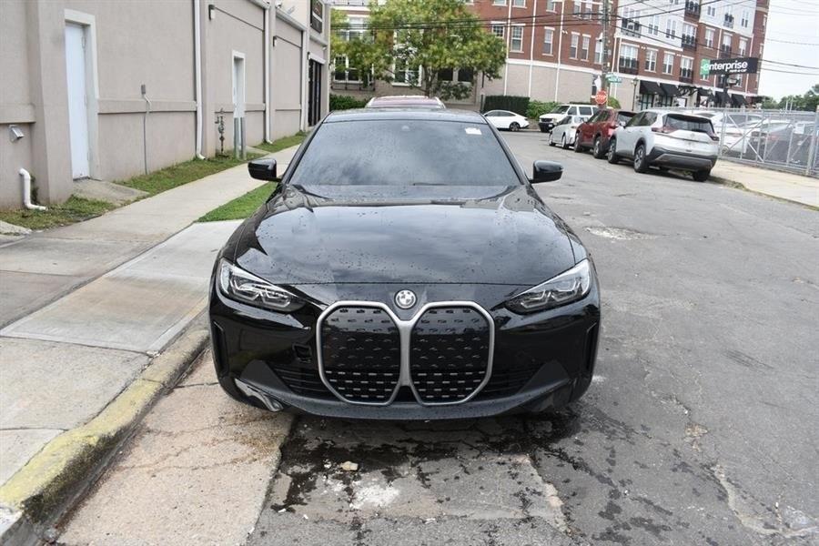 2023 BMW i4 eDrive35's photo